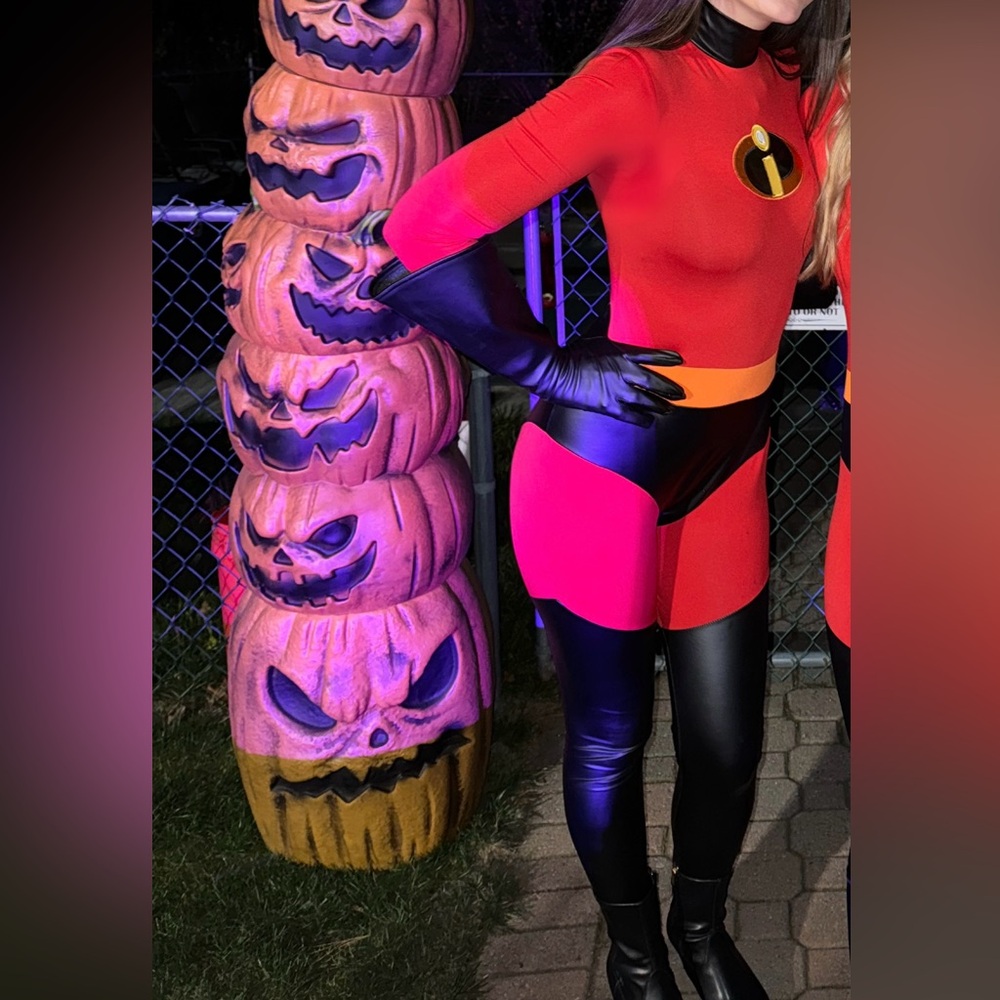 Small Incredibles Halloween costume bodysuit